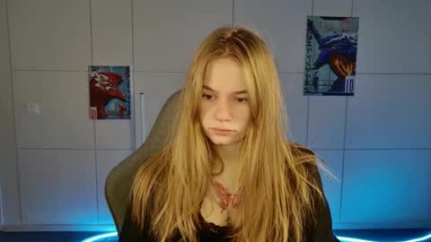 Eva online show from November 19, 2025, 5:18 am