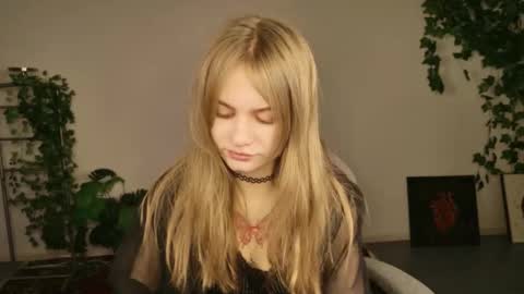 Eva online show from November 24, 2025, 9:09 am