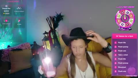 Snapshot of sweeetttea chatting on June 13, 2026, 2:04 pm sweeetttea online show from June 13, 2026, 2:04 pm