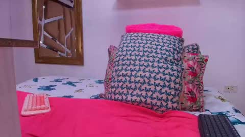 Debora  online show from September 10, 2025, 11:54 am