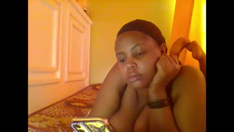 sweet52537 online show from November 5, 2025, 8:47 am