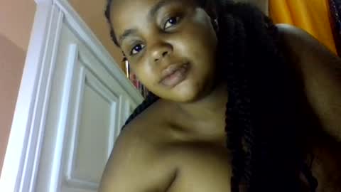 sweet52537 online show from July 2, 2026, 9:43 pm