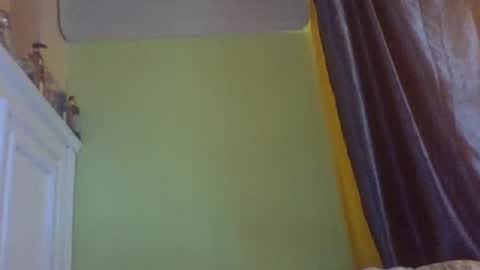 sweet52537 online show from July 19, 2026, 5:22 am