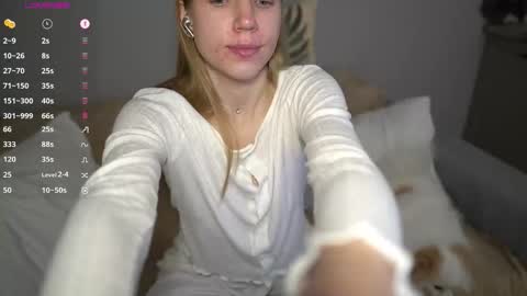 Snapshot of sweet__michelle chatting on December 13, 2025, 10:04 pm Michelle online show from December 13, 2025, 10:04 pm