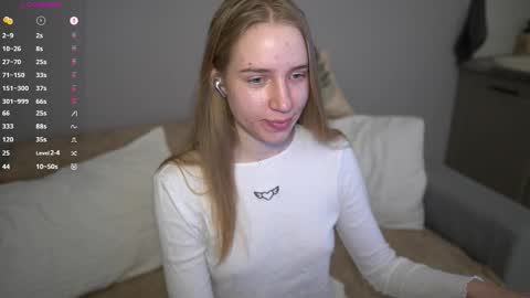 Snapshot of sweet__michelle chatting on December 16, 2025, 9:53 pm Michelle online show from December 16, 2025, 9:53 pm