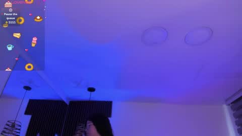 Snapshot of sweet_alicee__ chatting on May 16, 2026, 7:01 pm Alice online show from May 16, 2026, 7:01 pm