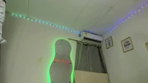 sweet_angelicaxxx online show from October 6, 2025, 5:27 am