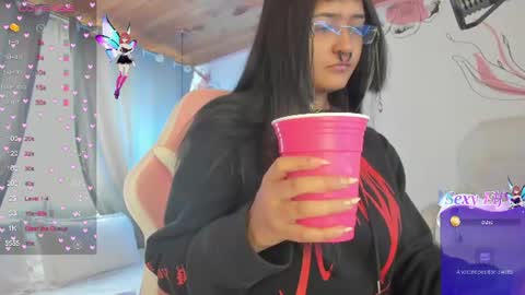 Snapshot of sweet_angelkanon chatting on June 19, 2026, 1:26 pm sweet_angelkanon online show from June 19, 2026, 1:26 pm