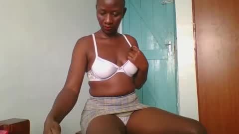 bella online show from January 31, 2025, 7:50 am