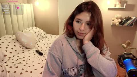 Camila online show from December 21, 2024, 1:26 am