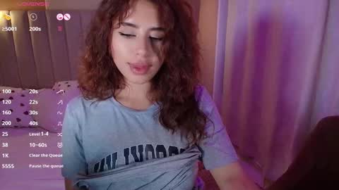 Camila online show from November 4, 2025, 1:27 am