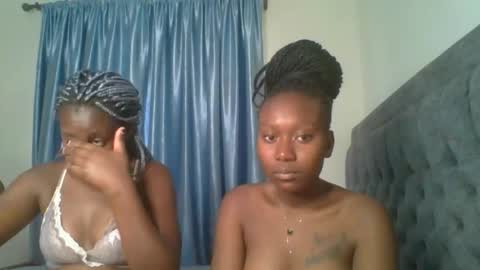 Camila online show from October 30, 2025, 5:09 am