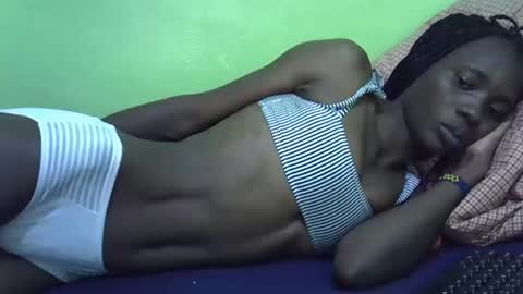 Snapshot of sweet_candie01 chatting on October 7, 2025, 6:21 am sweet_candie01 online show from October 7, 2025, 6:21 am