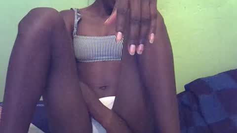 Snapshot of sweet_candie01 chatting on November 11, 2025, 1:33 pm sweet_candie01 online show from November 11, 2025, 1:33 pm