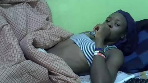 Snapshot of sweet_candie01 chatting on November 24, 2025, 3:39 am sweet_candie01 online show from November 24, 2025, 3:39 am