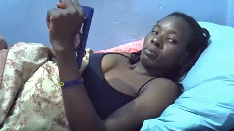 Snapshot of sweet_candie01 chatting on May 25, 2026, 4:07 am sweet_candie01 online show from May 25, 2026, 4:07 am