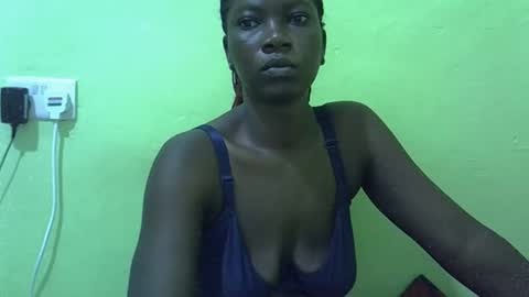 sweet_cherie1 online show from April 20, 2026, 7:33 am