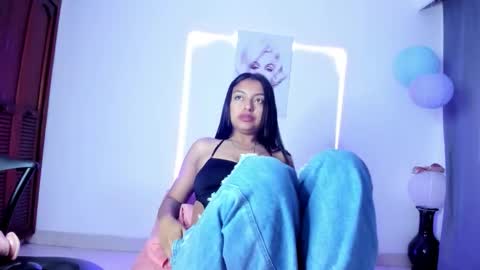 Canela online show from October 12, 2025, 1:32 pm