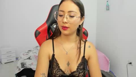 sweet_coral_ online show from March 22, 2026, 10:35 pm