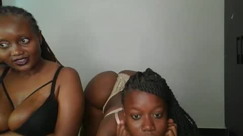 sweet_ella6 online show from April 1, 2026, 1:41 pm