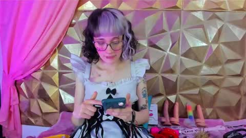  emmili  online show from February 13, 2025, 3:14 pm