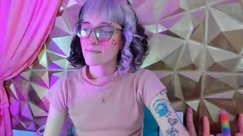  emmili  online show from February 16, 2025, 3:27 pm