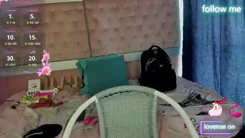 Snapshot of sweet_emmili chatting on May 11, 2026, 12:44 pm emmili online show from May 11, 2026, 12:44 pm