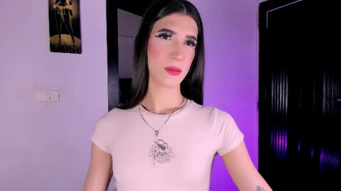 Snapshot of sweet_falon chatting on July 21, 2026, 1:52 am Sweet Fhalon online show from July 21, 2026, 1:52 am