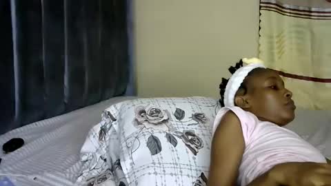 Snapshot of sweet_freaky chatting on May 23, 2026, 8:51 am sweet_freaky online show from May 23, 2026, 8:51 am