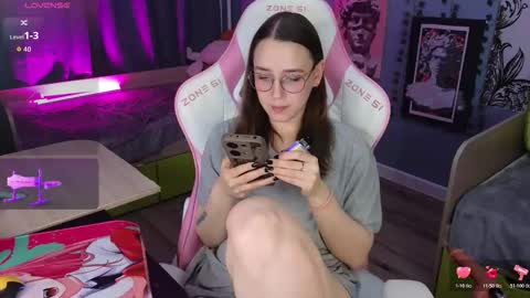 Alice online show from November 25, 2025, 3:17 am