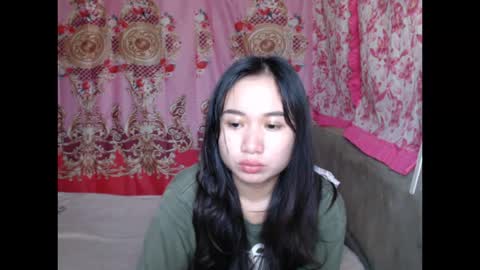 sweetangelxoxo online show from March 9, 2026, 5:44 am