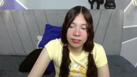sweet_kitty_05 online show from February 12, 2026, 11:33 pm