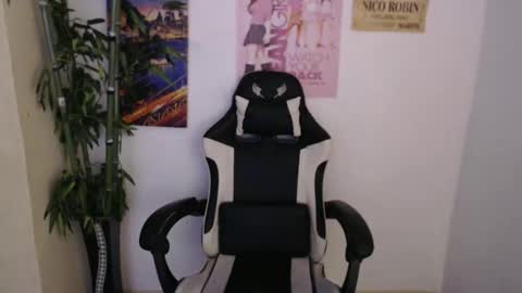 sweet_lady14 online show from October 29, 2025, 7:04 pm