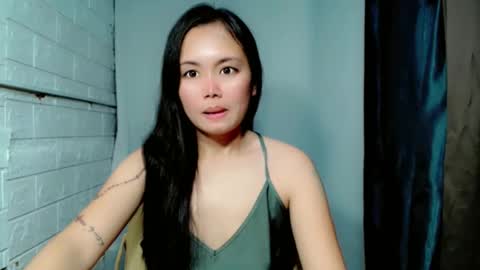 LAIKA online show from April 19, 2026, 2:55 am