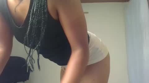 sweet likey online show from November 30, 2025, 8:51 am