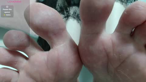 Snapshot of sweet_lilbunny chatting on July 17, 2026, 5:18 pm sweet_lilbunny online show from July 17, 2026, 5:18 pm