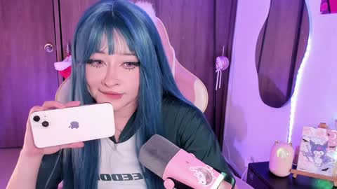 sweet_lilly_sweet online show from February 5, 2025, 12:31 am