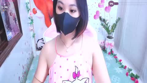 Lily online show from September 13, 2025, 4:40 pm