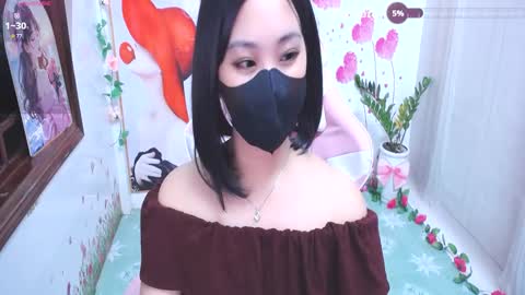Lily online show from September 25, 2025, 2:21 pm