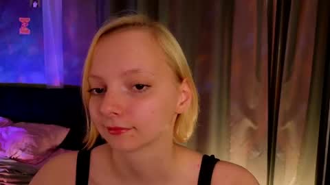 Lana online show from May 25, 2026, 5:19 pm