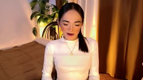 Snapshot of sweet_marry143 chatting on May 21, 2026, 10:50 pm marry online show from May 21, 2026, 10:50 pm