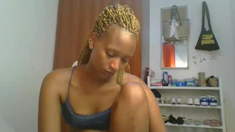 Linda online show from April 21, 2026, 2:51 am