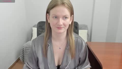 Mila online show from March 23, 2026, 12:47 am