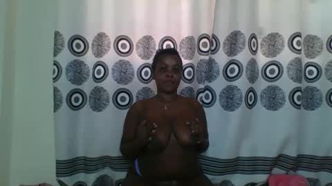 sweet_moh8 online show from November 3, 2025, 1:01 pm