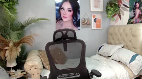 Snapshot of sweet_nicole4u chatting on January 5, 2025, 3:43 am girlnamenicole online show from January 5, 2025, 3:43 am