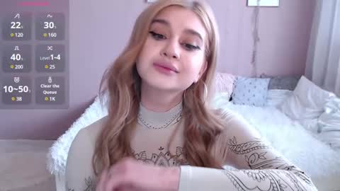 sweet_nicole_333 online show from March 10, 2025, 11:10 am