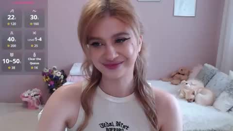 sweet_nicole_333 online show from September 12, 2025, 7:30 am