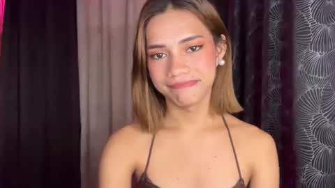 sweet_nikki03 online show from November 15, 2025, 6:15 pm