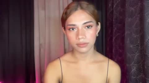 sweet_nikki03 online show from January 18, 2026, 5:17 pm