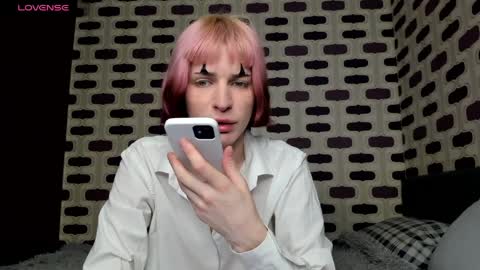 kira online show from April 24, 2026, 10:12 pm